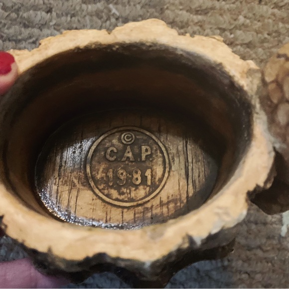 Vintage 1981 CAP owl and wood stump resin-like planter - Picture 4 of 6